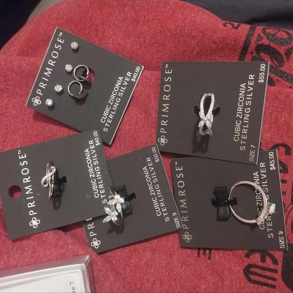 Jewelry - Picture 4 of 4